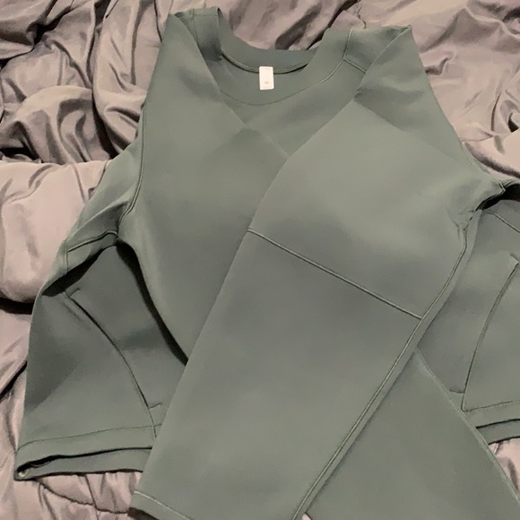 lululemon athletica Green Women's Top - Picture 3 of 5